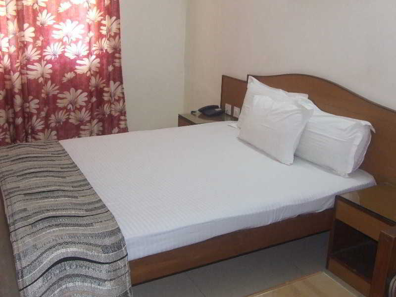 Hotel Brisa Marina Caranzalem Eksteriør billede
